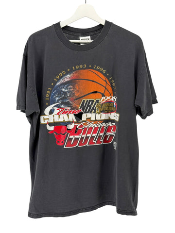 90s Chicago Bulls Tee (world Ball)